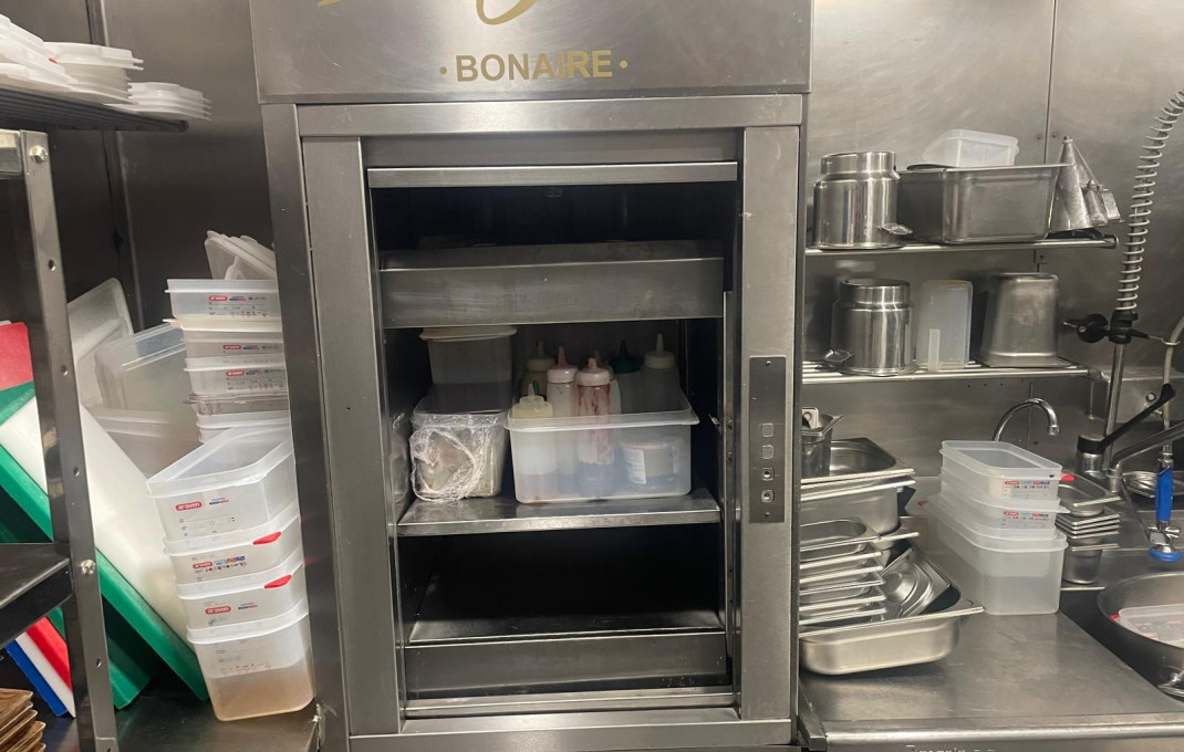 Transfert - Bar Restaurante -
Palma de Mallorca - Palma