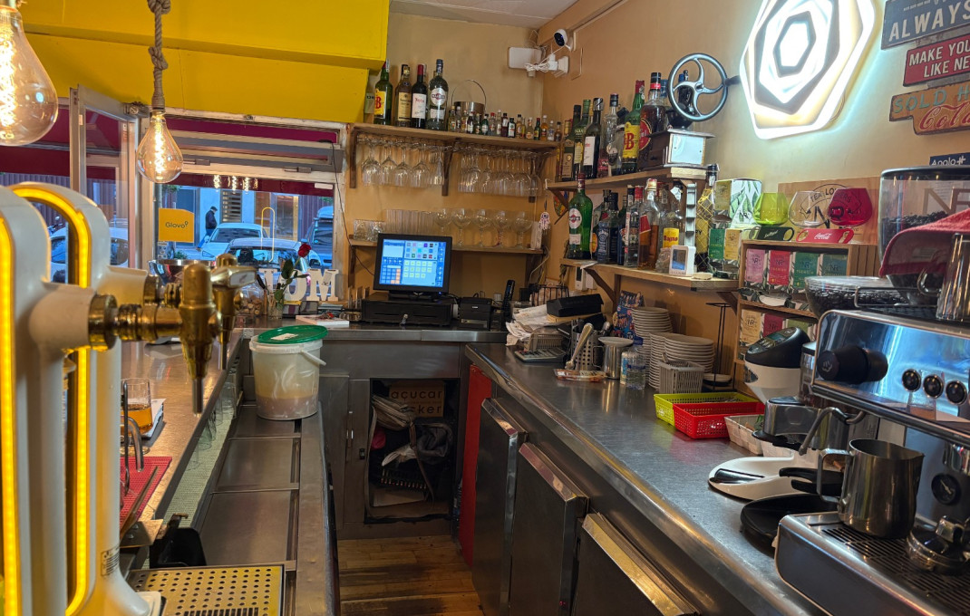 Traspaso - Bar-Cafeteria -
Sant Feliu