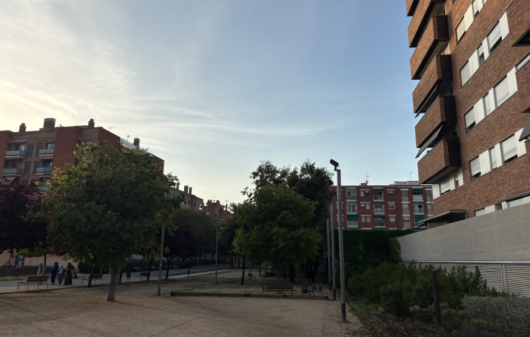 Traspaso - Bar-Cafeteria -
Sant Feliu