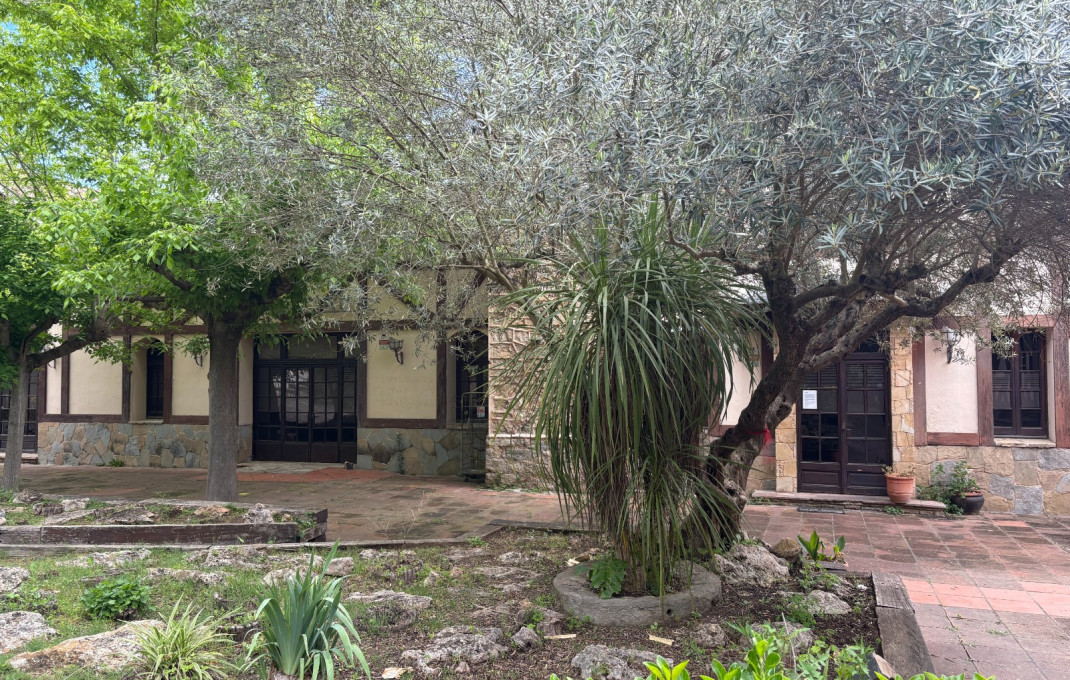 Alquiler - Restaurante -
Vallirana