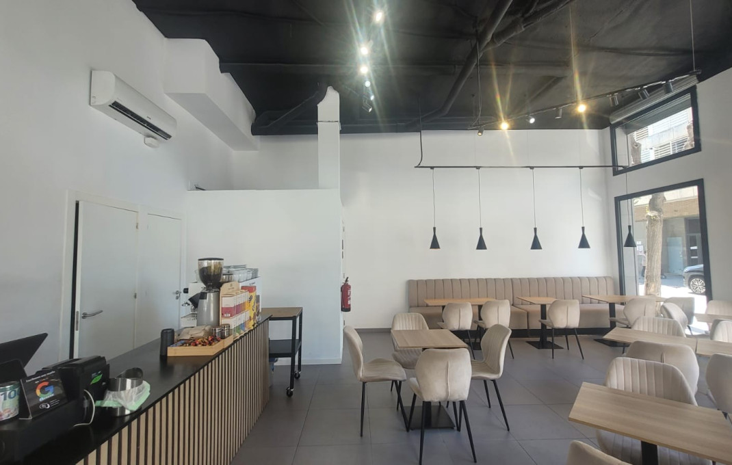 Transfert - Obradores y/o Panaderias -
L'Hospitalet de Llobregat - Santa eulalia