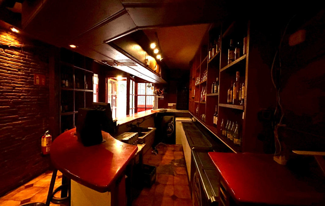 Venta en rentabilidad - Bar Restaurante -
Barcelona - Gràcia