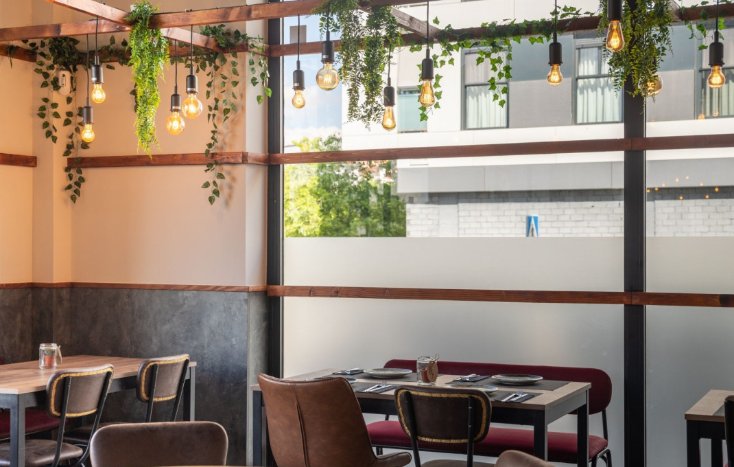 Traspaso - Bar Restaurante -
Sant Just Desvern