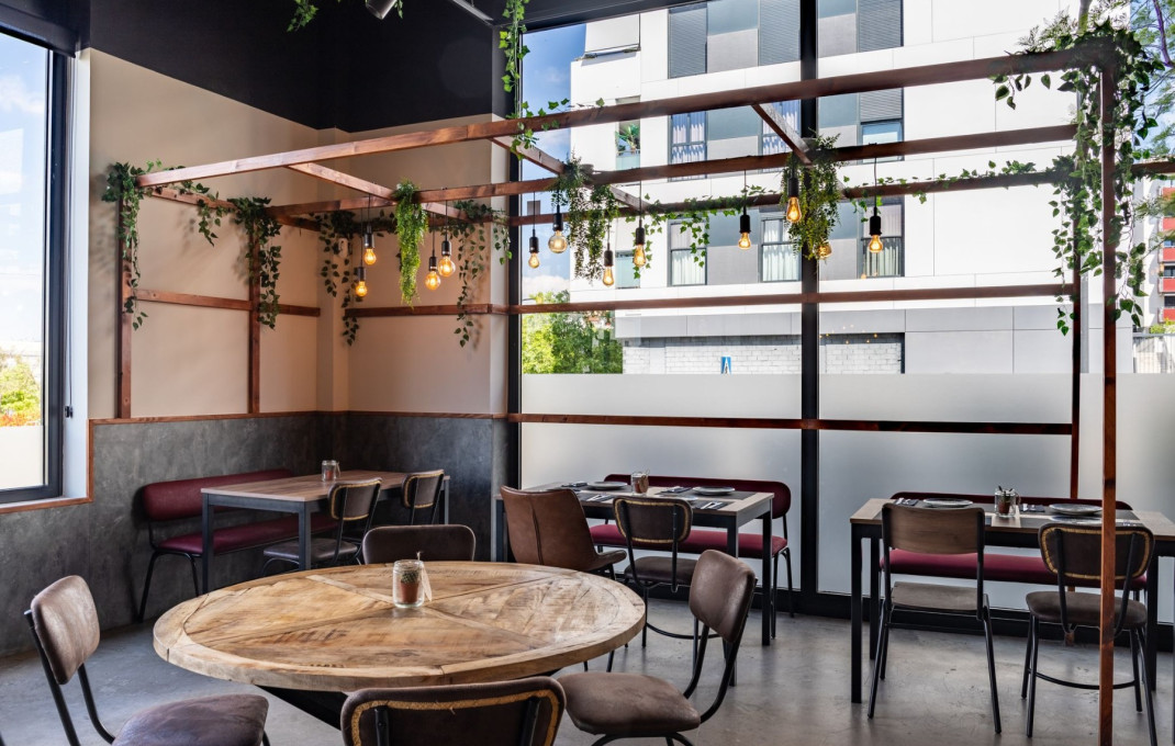 Traspaso - Bar Restaurante -
Sant Just Desvern