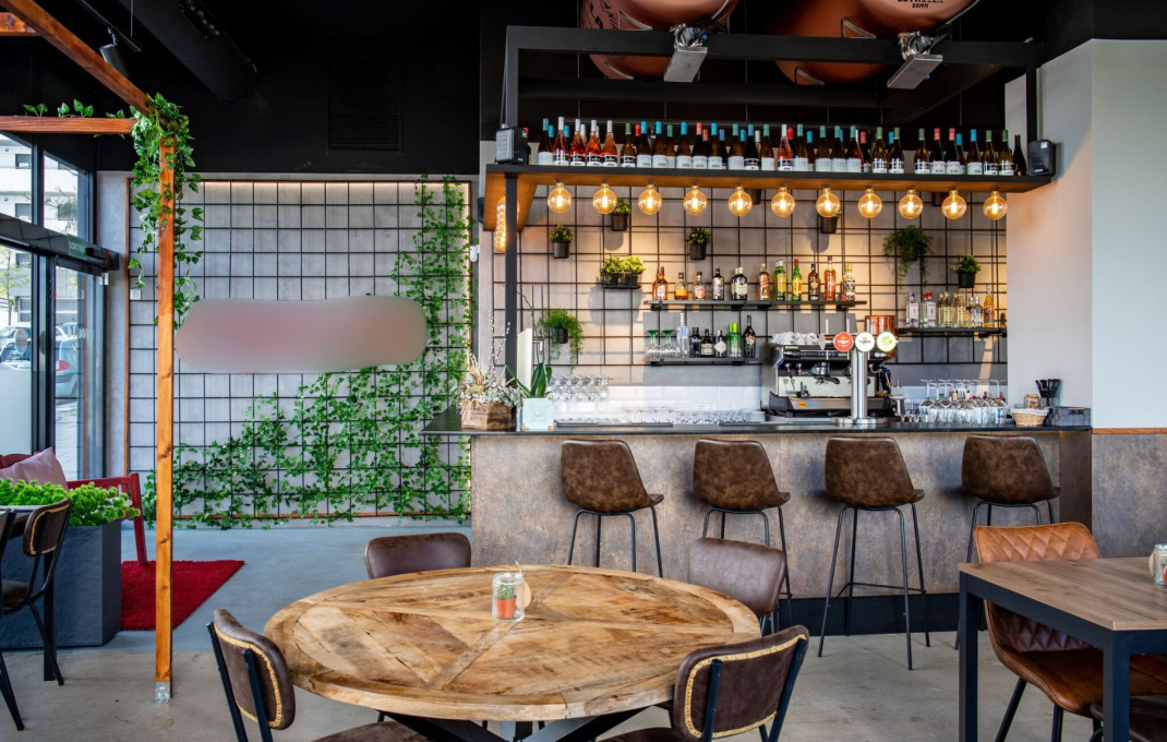 Traspaso - Bar Restaurante -
Sant Just Desvern