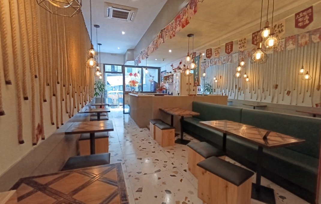 Transfer - Bar Restaurante -
Barcelona - Sant Antoni