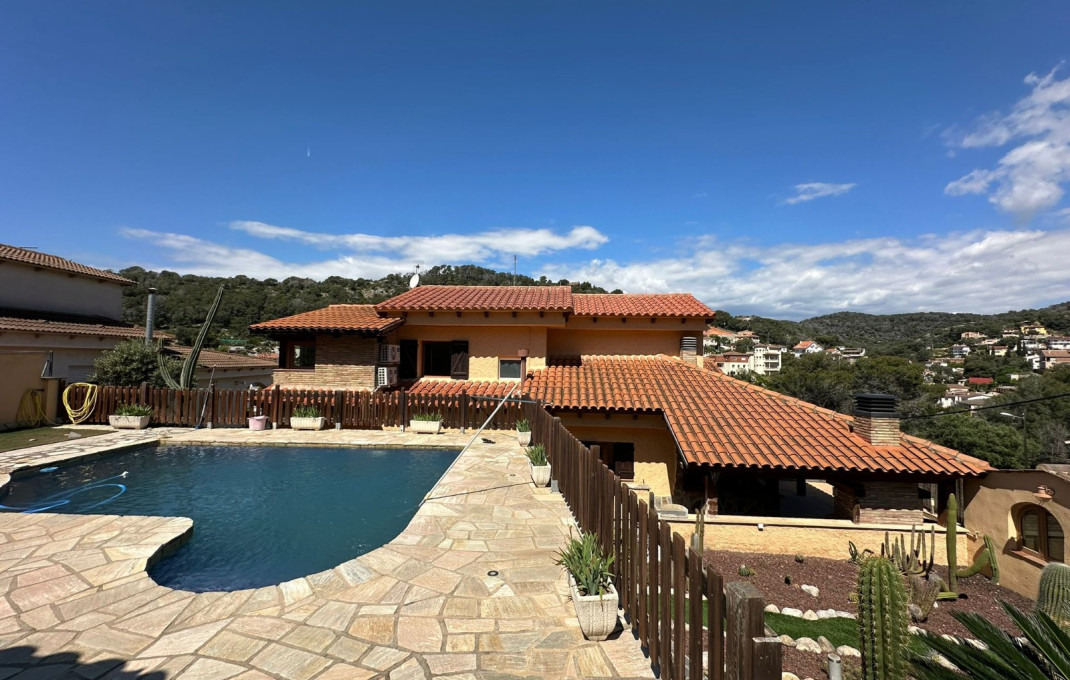 Venta - Casa -
Cubelles