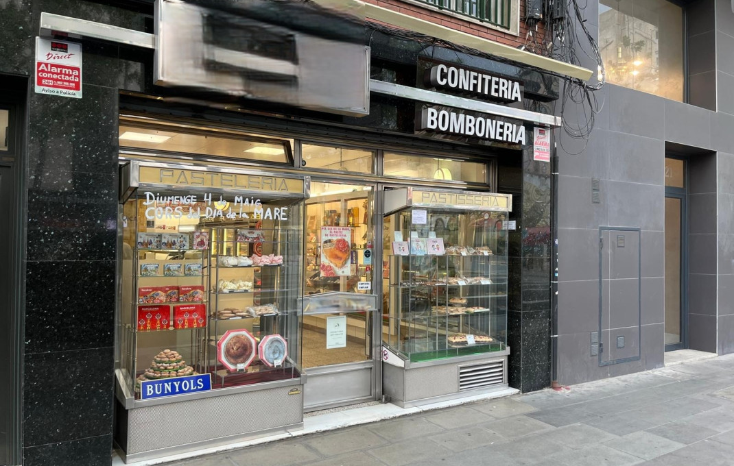 Traspaso - Obradores y/o Panaderias -
Barcelona - Plaza España