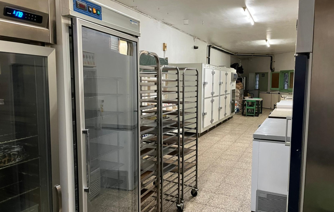 Traspaso - Obradores y/o Panaderias -
Barcelona - Plaza España