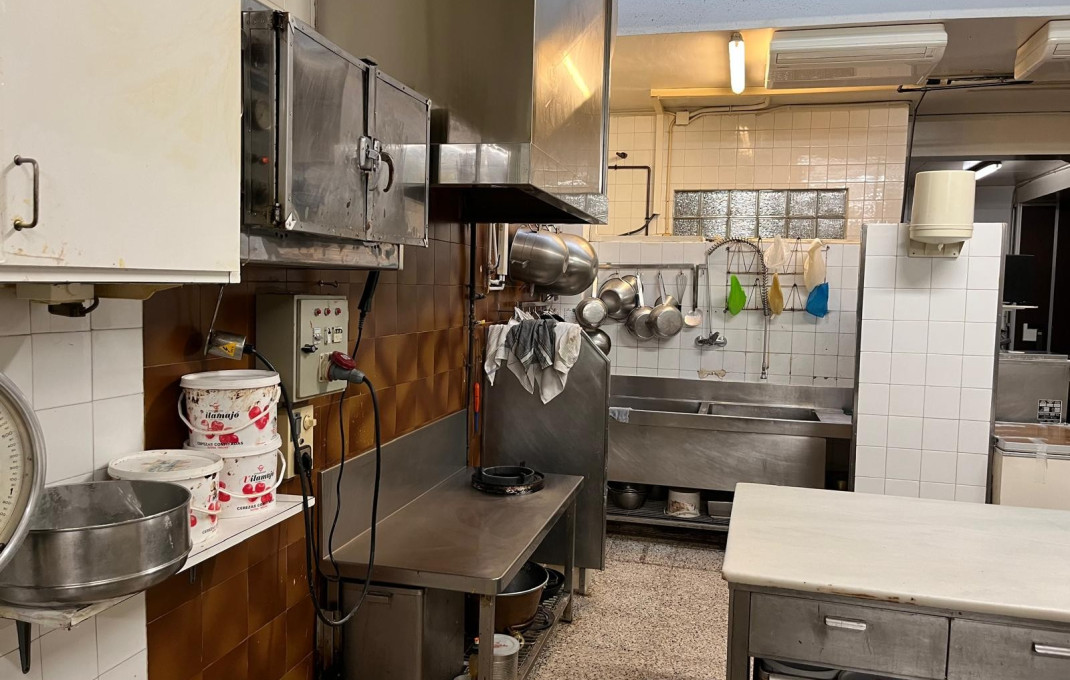 Traspaso - Obradores y/o Panaderias -
Barcelona - Plaza España