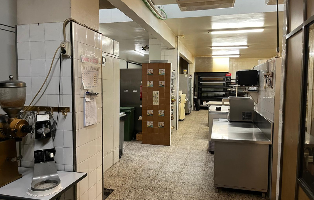 Traspaso - Obradores y/o Panaderias -
Barcelona - Plaza España