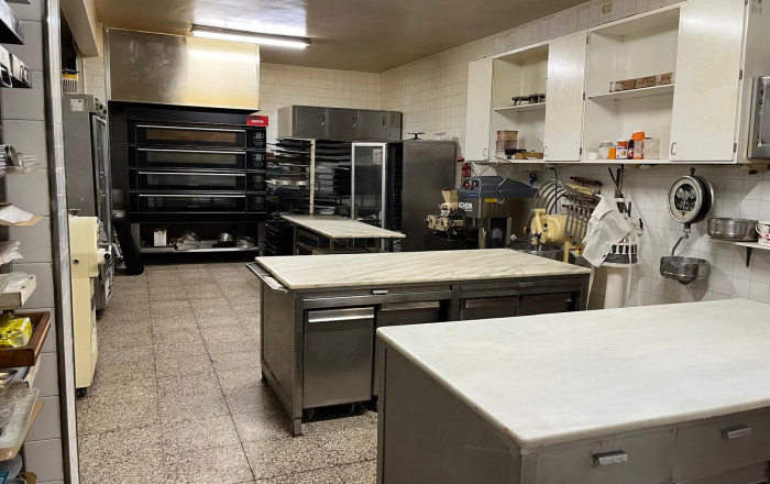 Traspaso - Obradores y/o Panaderias -
Barcelona - Plaza España