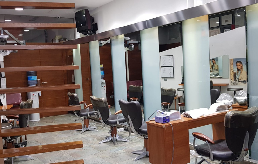 Alquiler - Peluquerias y Estetica -
Terrassa