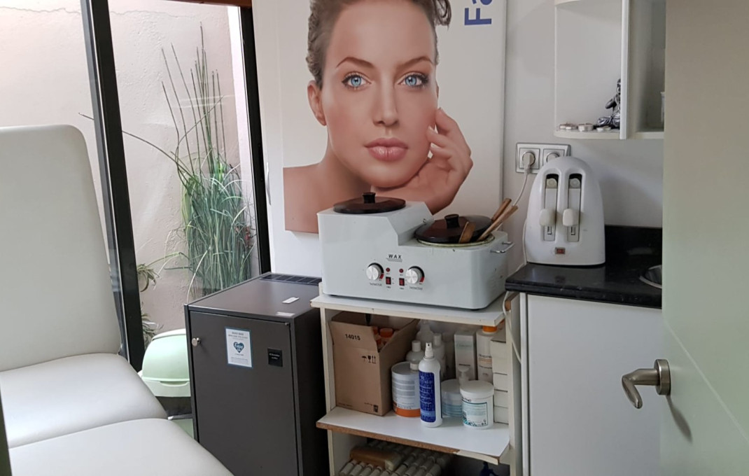 Alquiler - Peluquerias y Estetica -
Terrassa