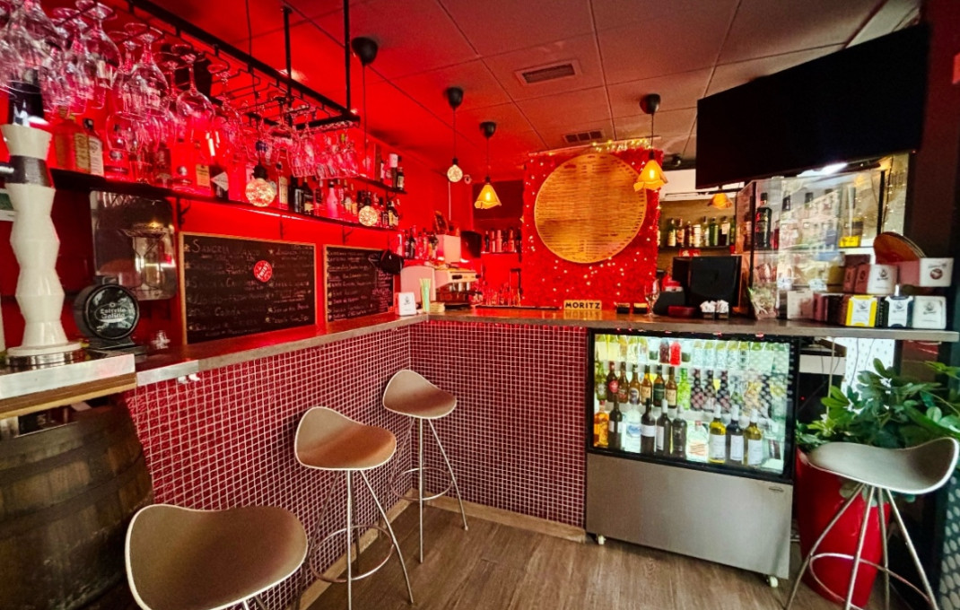 Traspaso - Licencia C2 -
Barcelona - Guinardo