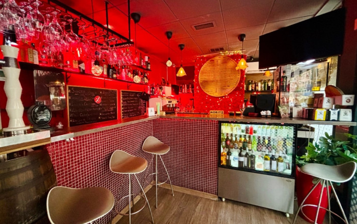 Traspaso - Licencia C2 -
Barcelona - Guinardo