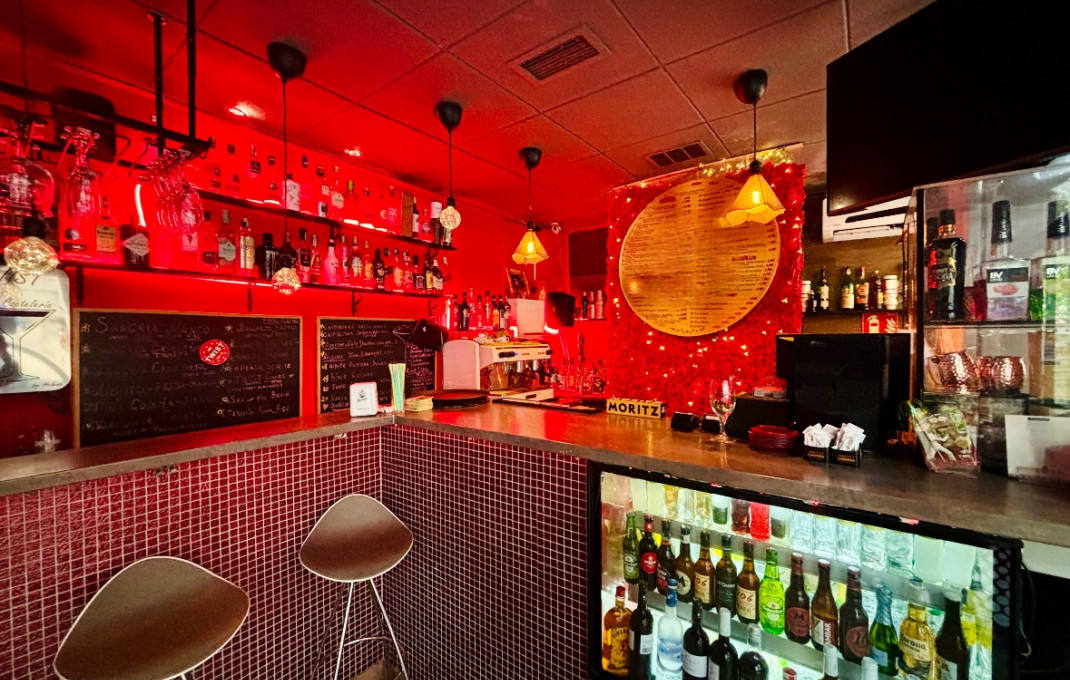 Traspaso - Licencia C2 -
Barcelona - Guinardo