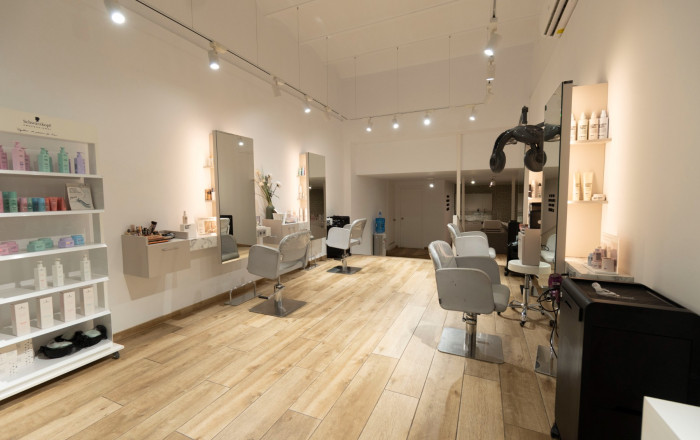 Traspaso - Peluquerias y Estetica -
Barcelona - Sarriá - Francesc Macia