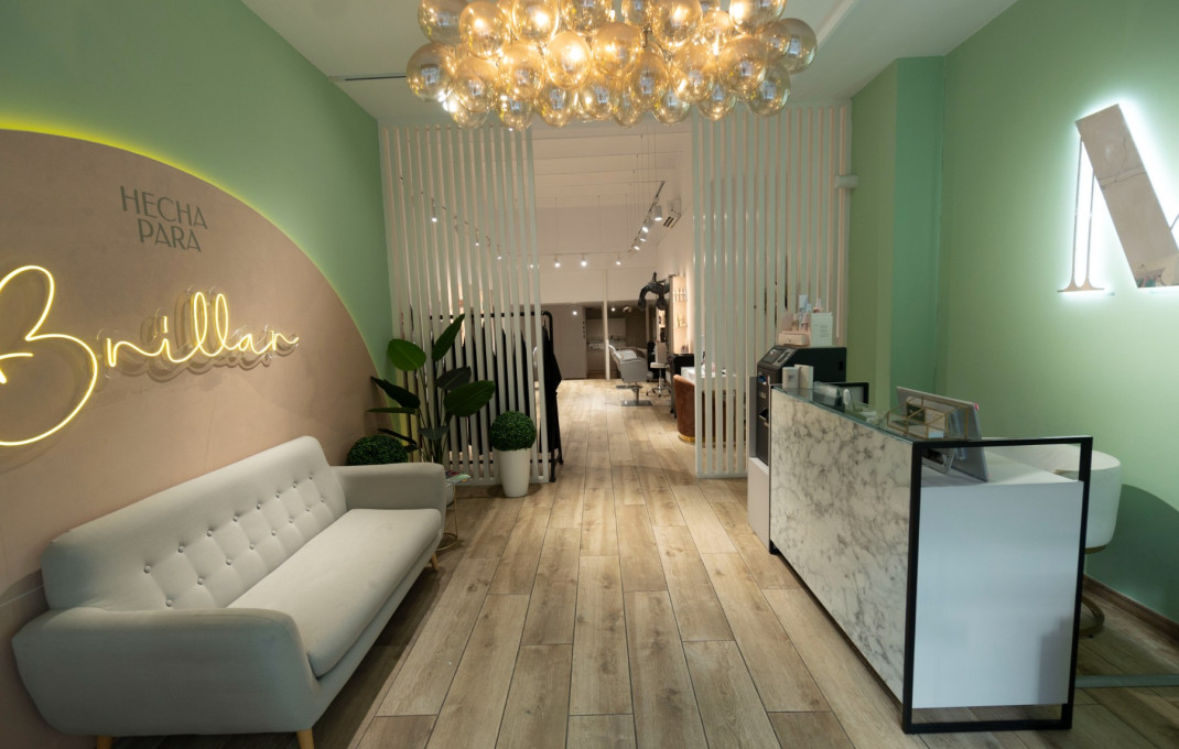 Traspaso - Peluquerias y Estetica -
Barcelona - Sarriá - Francesc Macia