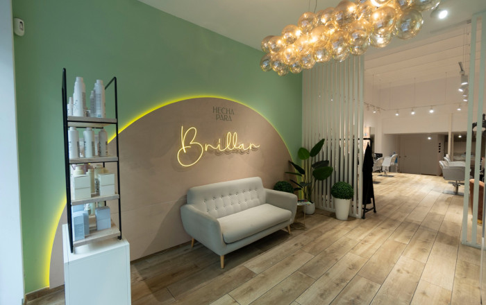 Traspaso - Peluquerias y Estetica -
Barcelona - Sarriá - Francesc Macia