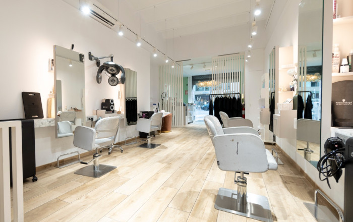 Traspaso - Peluquerias y Estetica -
Barcelona - Sarriá - Francesc Macia