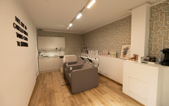 Traspaso - Peluquerias y Estetica -
Barcelona - Sarriá - Francesc Macia