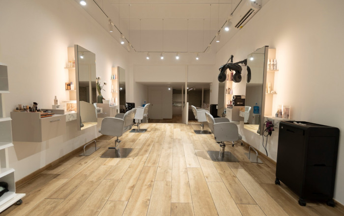 Traspaso - Peluquerias y Estetica -
Barcelona - Sarriá - Francesc Macia