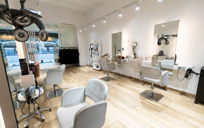 Traspaso - Peluquerias y Estetica -
Barcelona - Sarriá - Francesc Macia