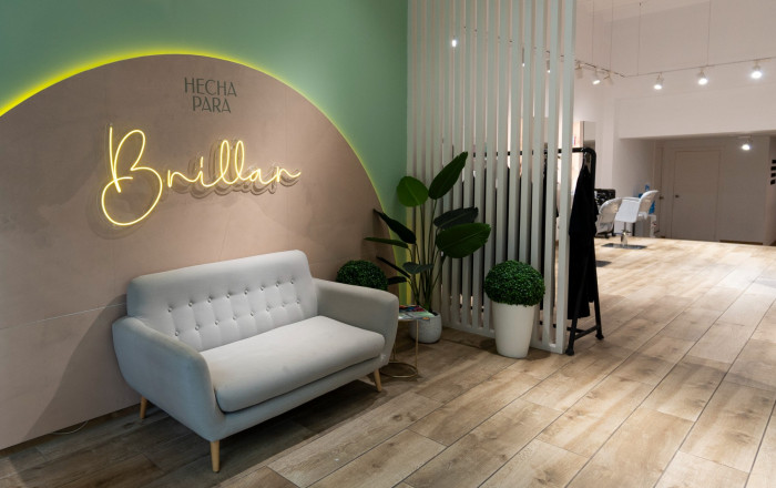 Traspaso - Peluquerias y Estetica -
Barcelona - Sarriá - Francesc Macia