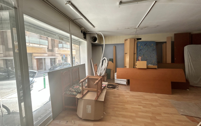 Venta - Local comercial -
Gavá