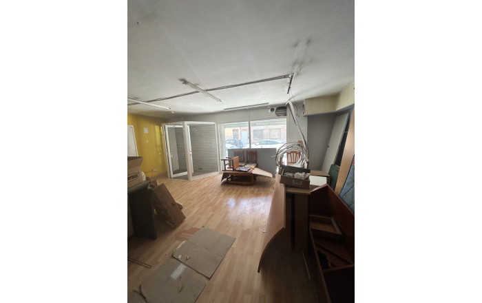 Venta - Local comercial -
Gavá