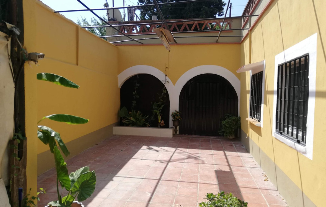 Sale - Casa -
Gavá