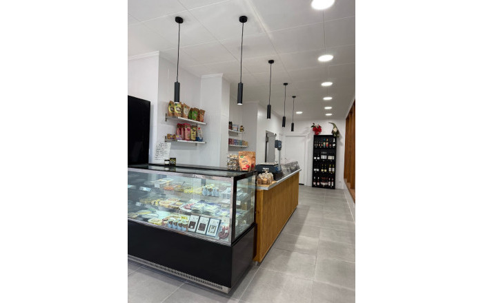 Traspaso - Tienda Alimentacion  -
Girona