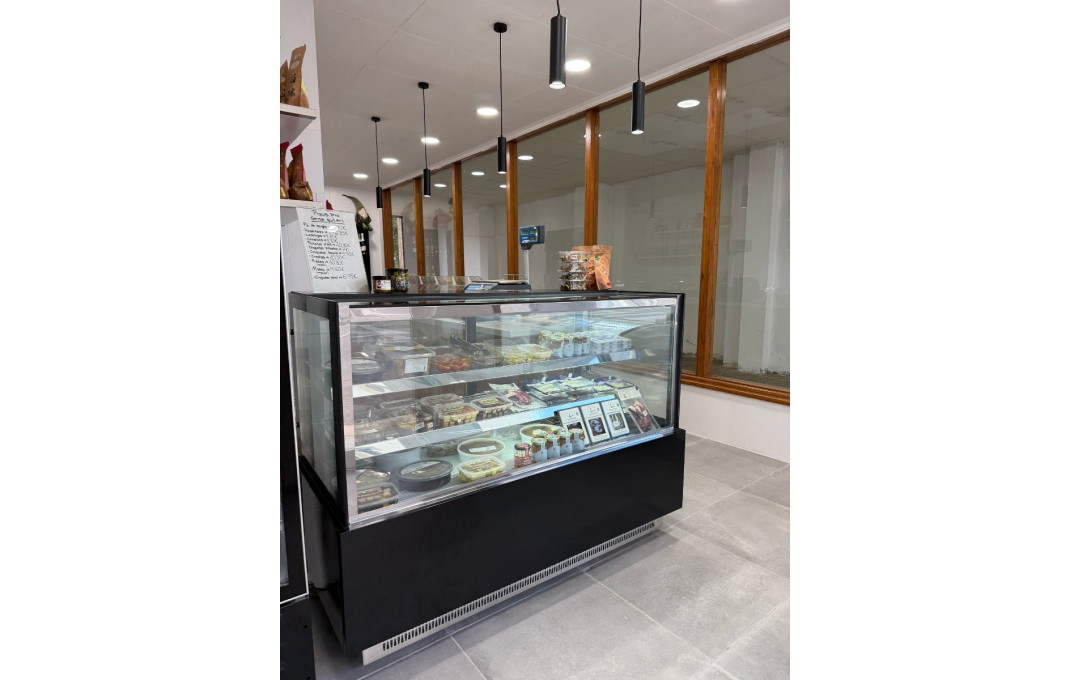 Traspaso - Tienda Alimentacion  -
Girona