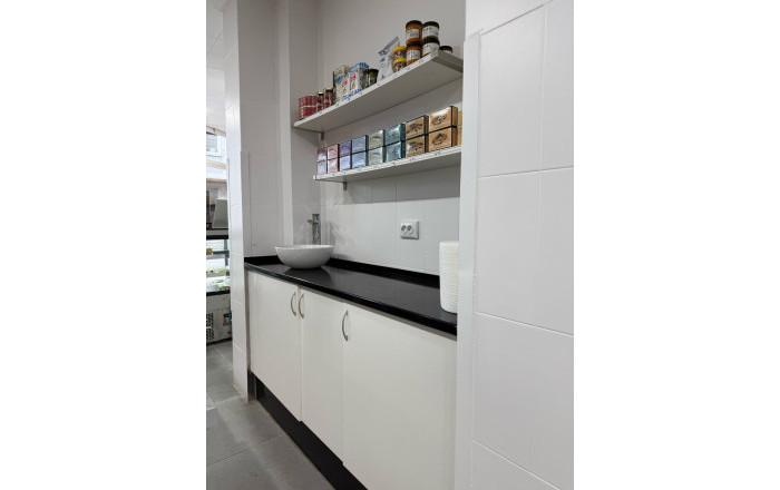 Traspaso - Tienda Alimentacion  -
Girona