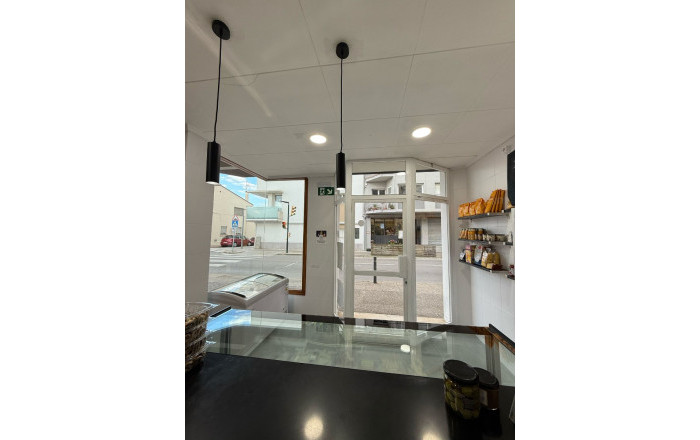 Traspaso - Tienda Alimentacion  -
Girona