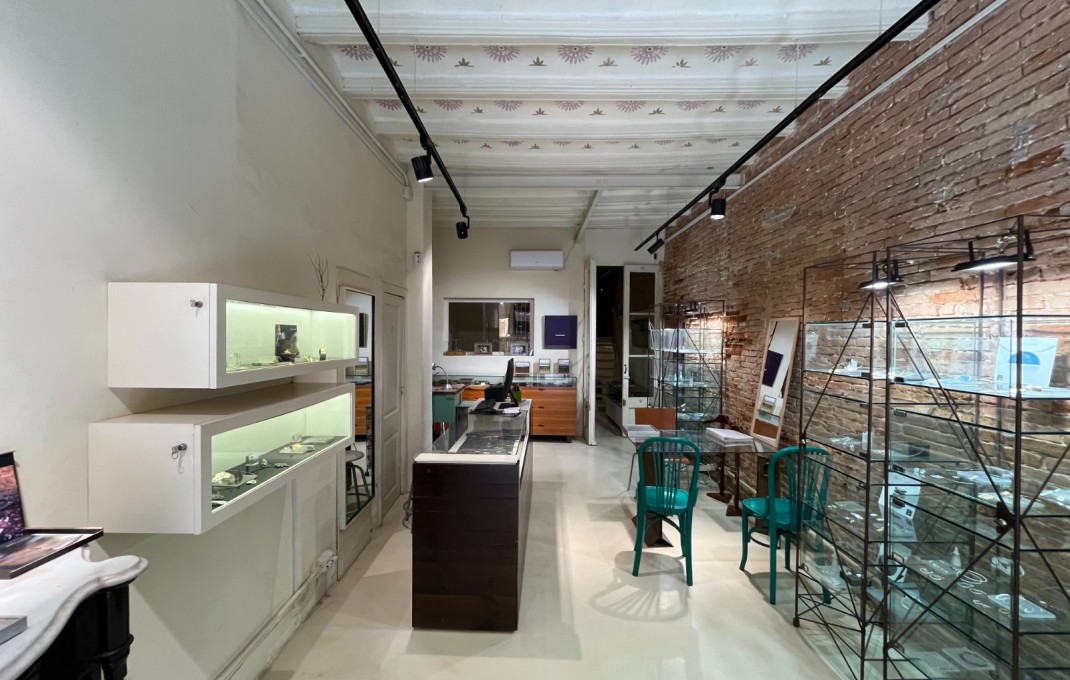 Traspaso - Local comercial -
Barcelona - Gràcia