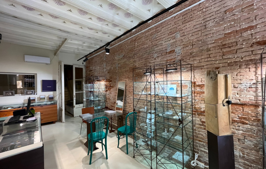 Traspaso - Local comercial -
Barcelona - Gràcia