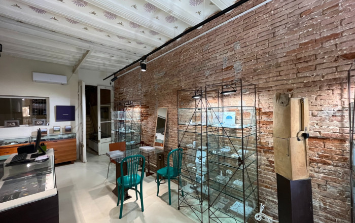 Traspaso - Local comercial -
Barcelona - Gràcia