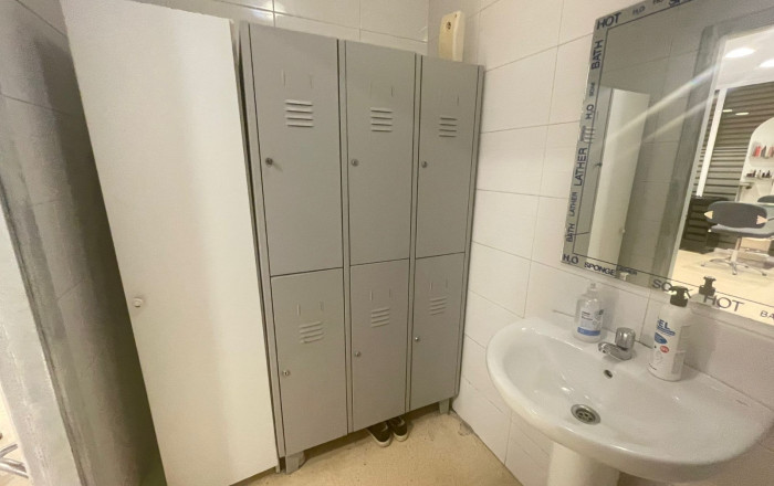 Traspaso - Peluquerias y Estetica -
Barcelona - Sant Andreu