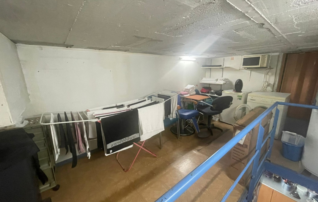 Traspaso - Peluquerias y Estetica -
Barcelona - Sant Andreu