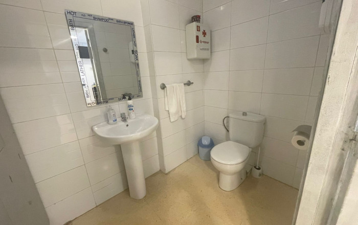 Traspaso - Peluquerias y Estetica -
Barcelona - Sant Andreu