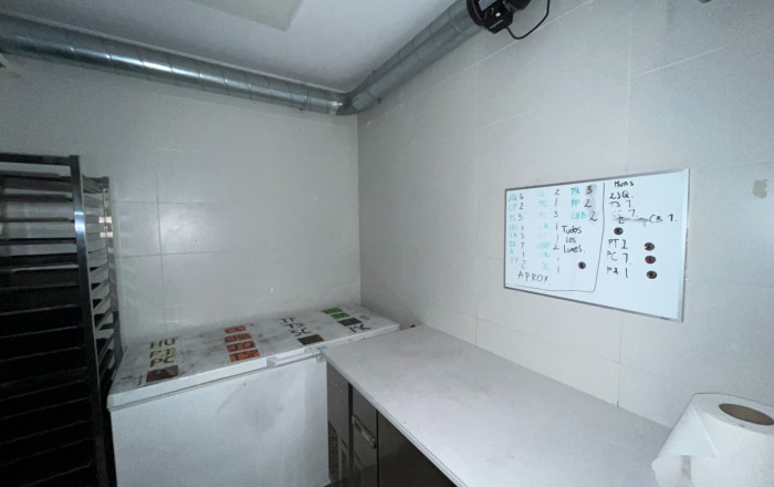 Transfer - Take Away -
Barcelona - Sarria-Sant Gervasi