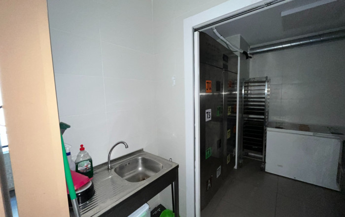 Transfer - Take Away -
Barcelona - Sarria-Sant Gervasi