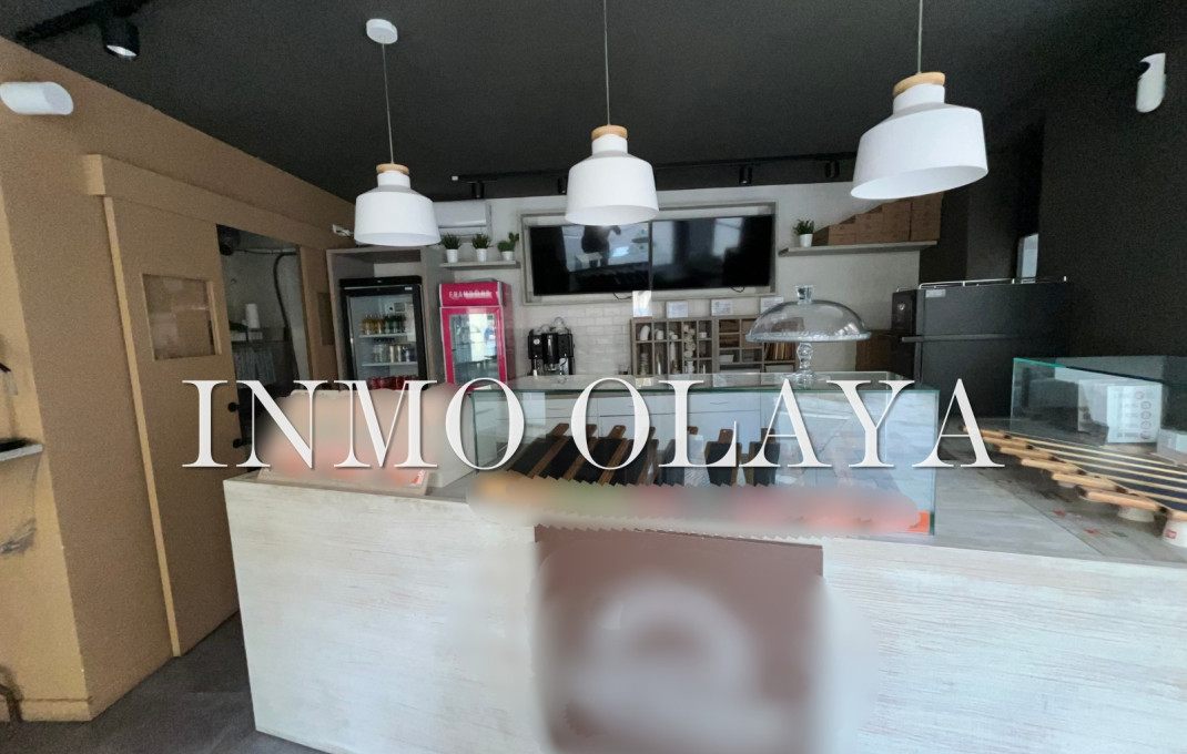 Transfer - Take Away -
Barcelona - Sarria-Sant Gervasi