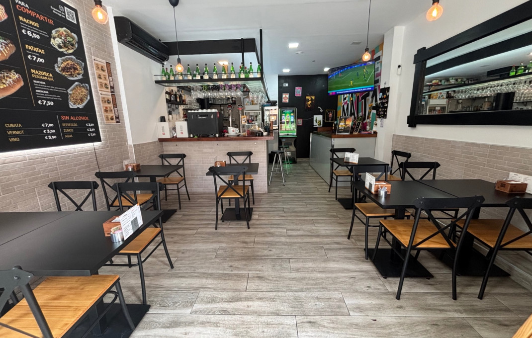 Transfer - Bar Restaurante -
Barcelona - Sant Martí