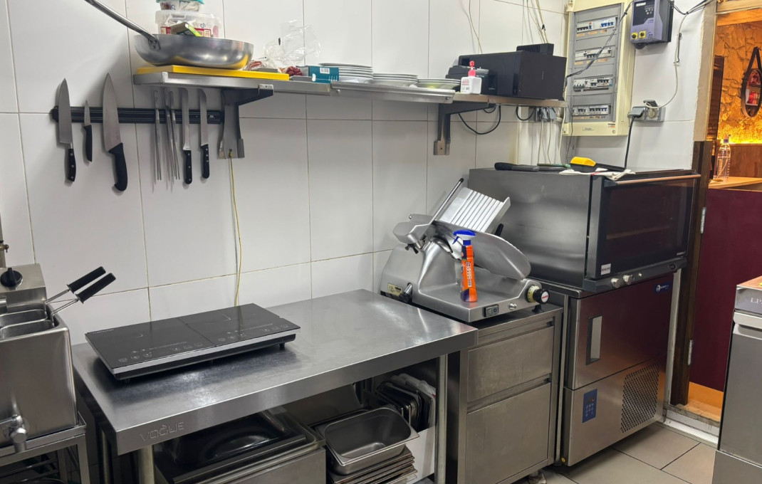 Traspaso - Restaurante -
Barcelona - Eixample