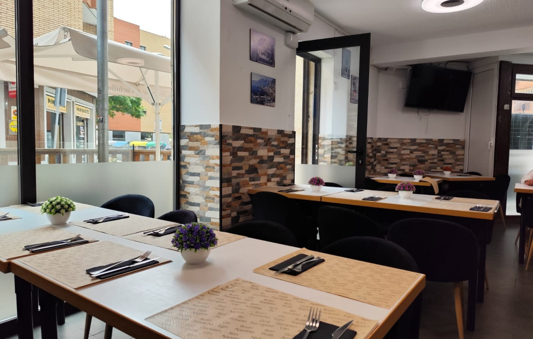 Traspaso - Bar-Cafeteria -
L'Hospitalet de Llobregat