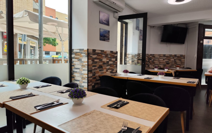 Traspaso - Bar-Cafeteria -
L'Hospitalet de Llobregat