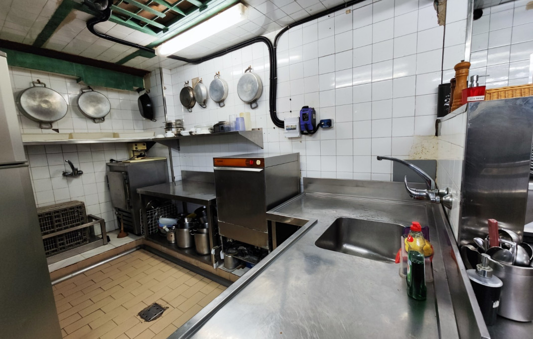 Traspaso - Bar Restaurante -
Barcelona - Clot